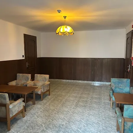 بيت ضيافة Fenyo Liget Vendeghaz بالاتوليلّي